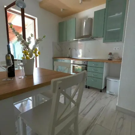 Seaside Apartments Sunny Prizba * Blato (Korcula)